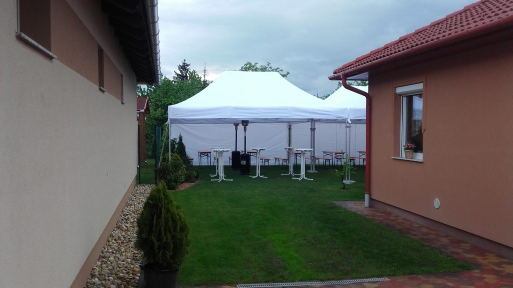 prenájom stanov a mobiliáru